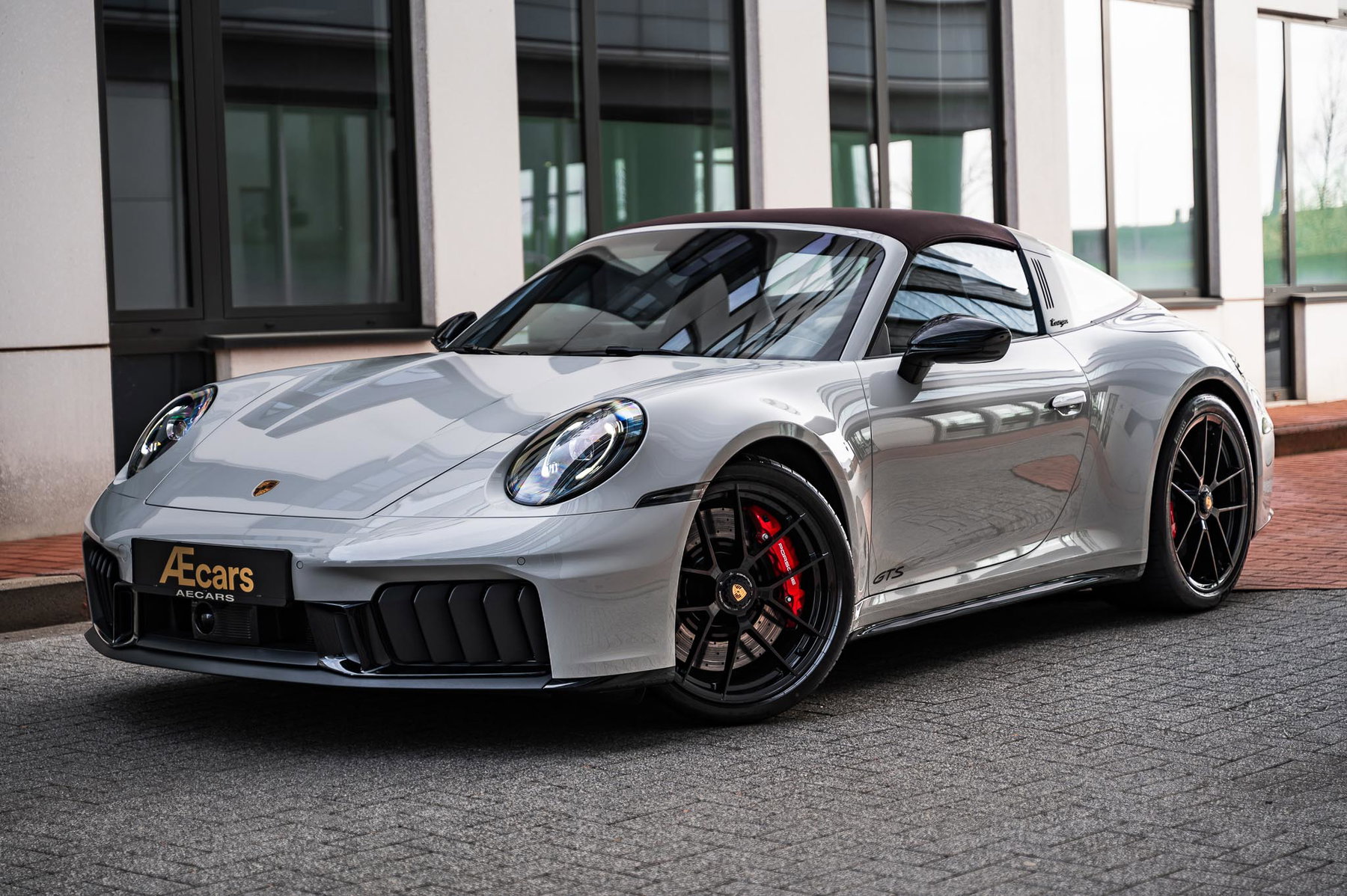 Porsche 992.2 Targa 4 GTS 2025 - elferspot.com - Marketplace for