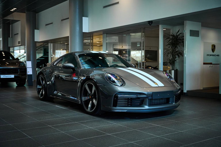 Porsche 992 Sport Classic