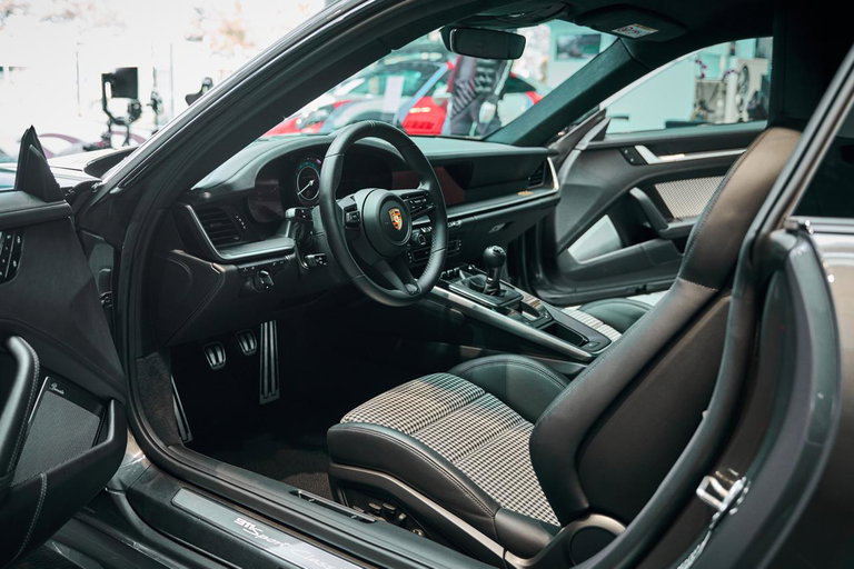 Porsche 992 Sport Classic