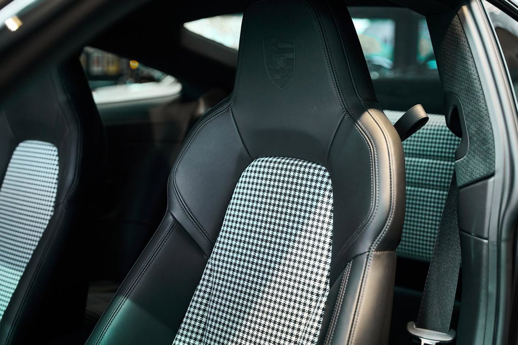 Porsche 992 Sport Classic