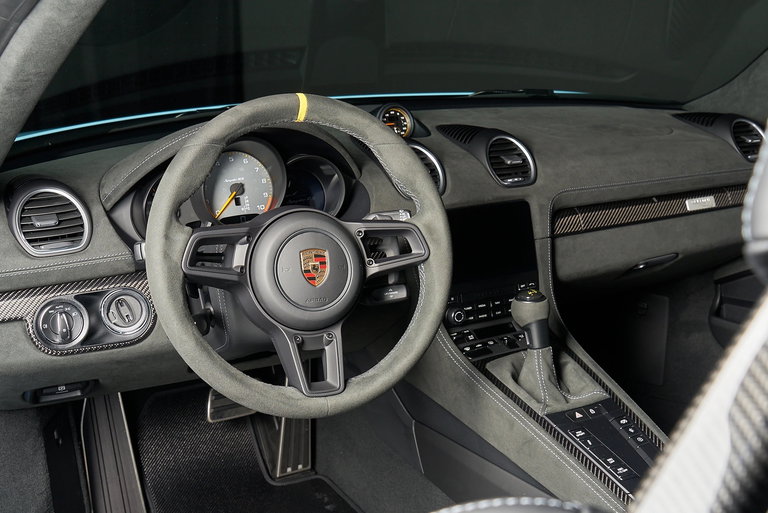 Porsche 718 Spyder RS