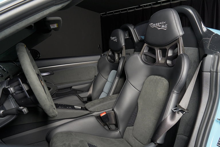 Porsche 718 Spyder RS