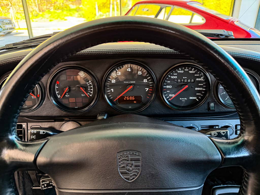 Porsche 993 Carrera 4
