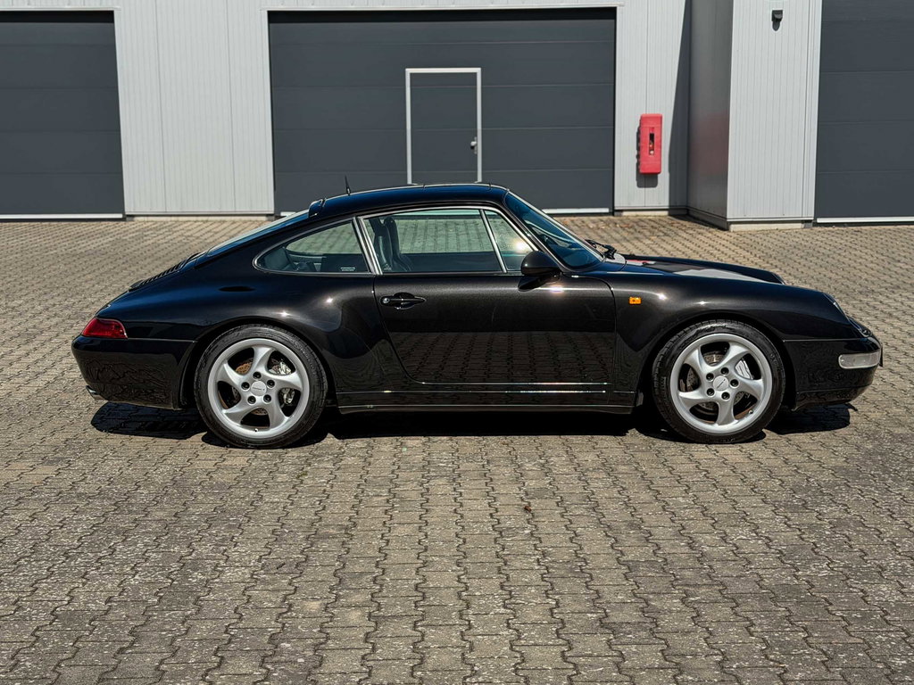 Porsche 993 Carrera 4