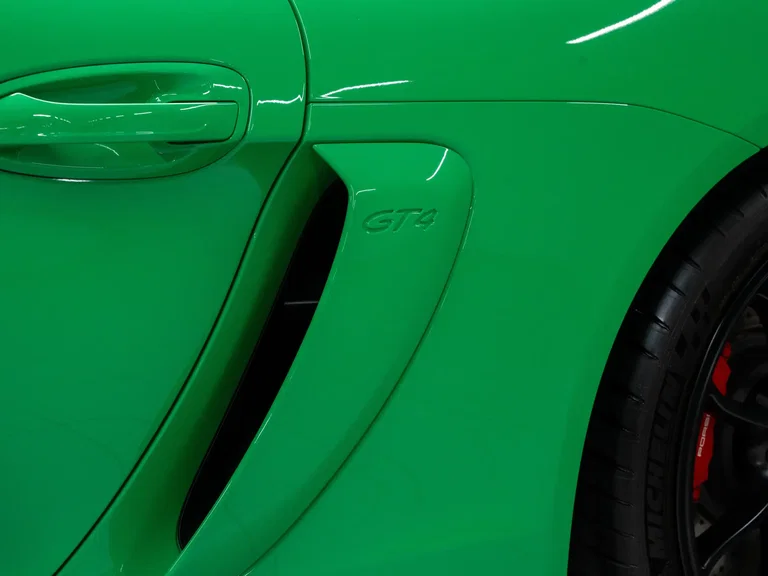 Porsche 981 Cayman GT4