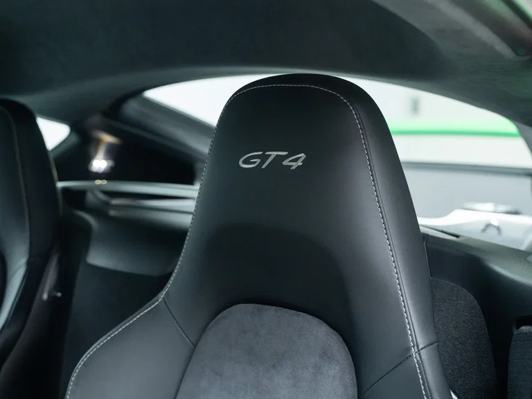 Porsche 981 Cayman GT4