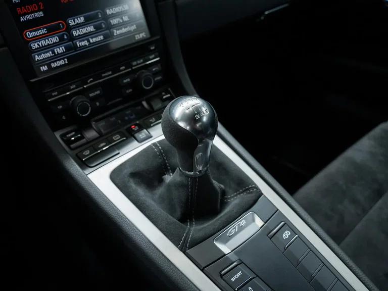 Porsche 981 Cayman GT4