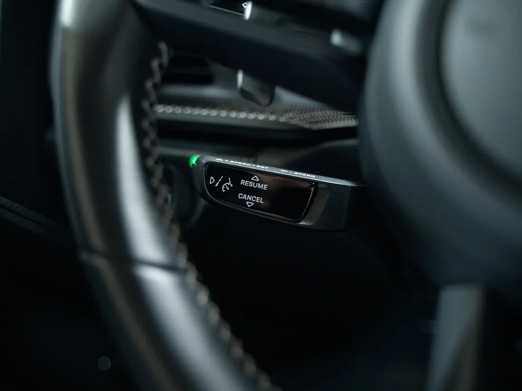 Porsche 992 GT3 Touring