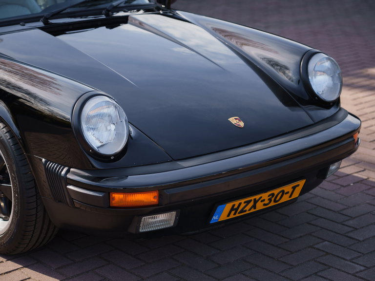 Porsche 911 Carrera 3.2 (US)