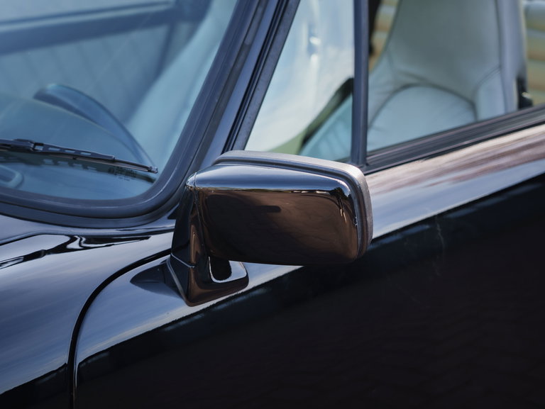 Porsche 911 Carrera 3.2 (US)