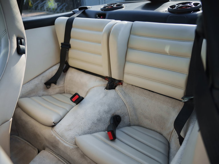 Porsche 911 Carrera 3.2 (US)