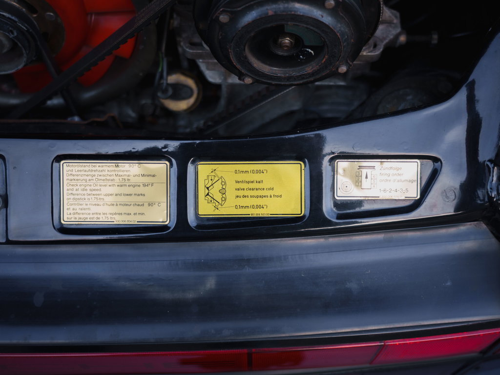 Porsche 911 Carrera 3.2 (US)