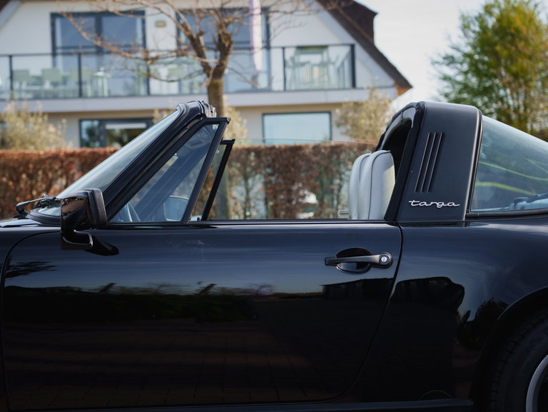 Porsche 911 Carrera 3.2 (US)