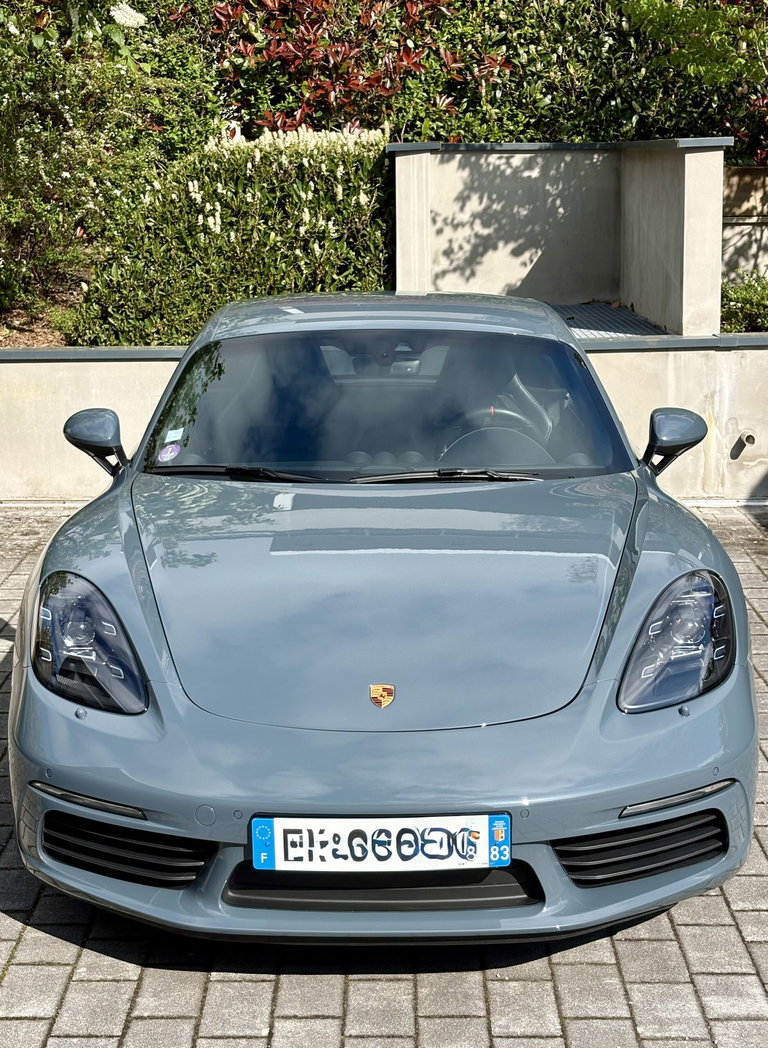 Porsche 718 Cayman S
