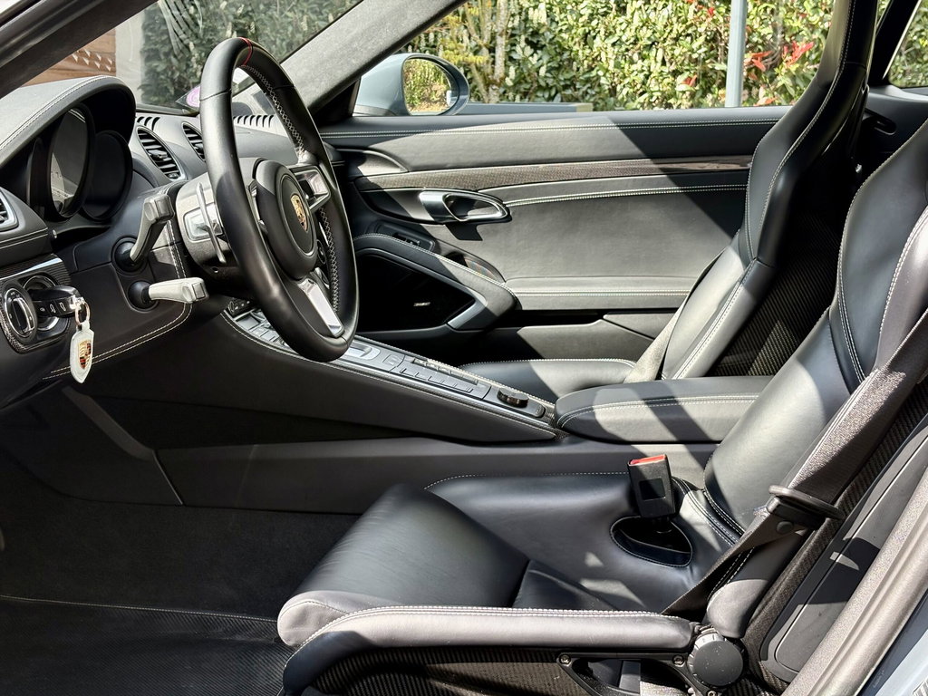 Porsche 718 Cayman S