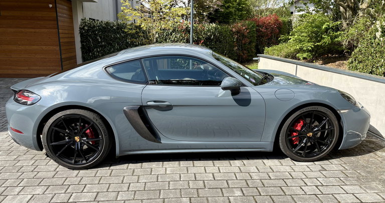 Porsche 718 Cayman S