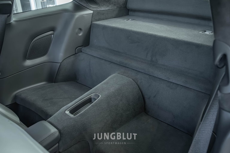 Porsche 991.2 GT3 Touring