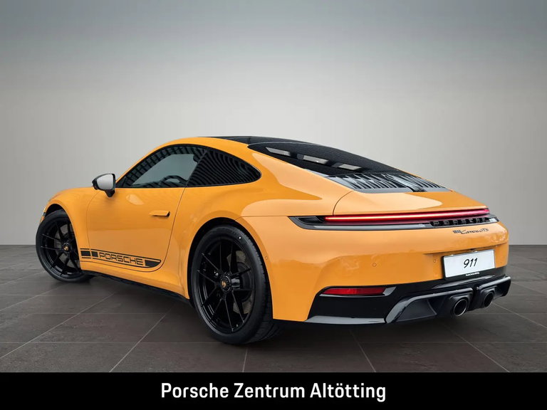 Porsche 992.2 Carrera GTS