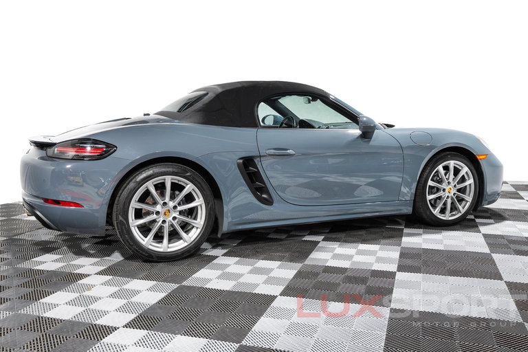 Porsche 718 Boxster