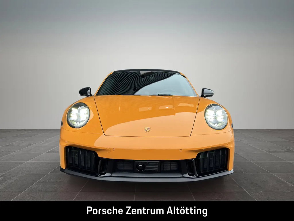 Porsche 992.2 Carrera GTS