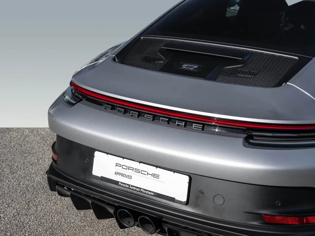 Porsche 992 GT3 Touring