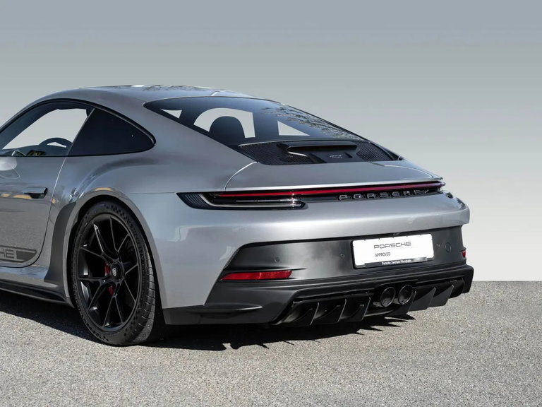 Porsche 992 GT3 Touring