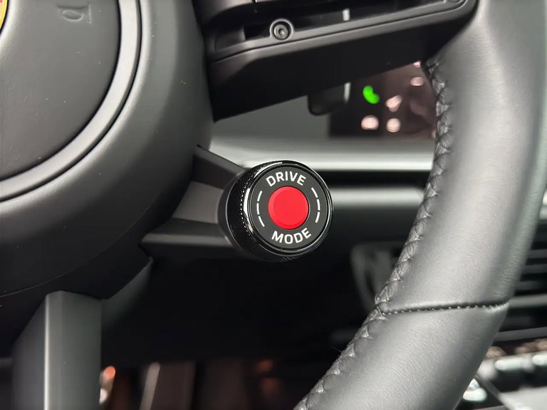 Porsche 992.2 Carrera GTS