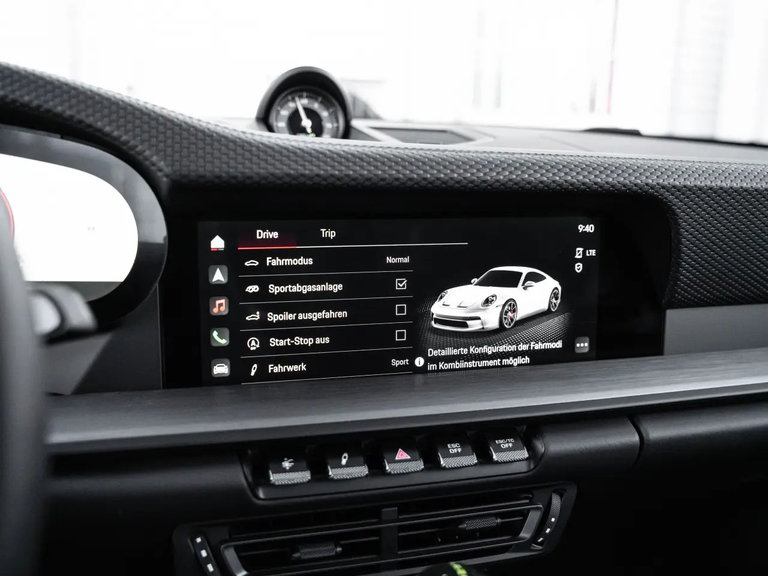 Porsche 992 GT3 Touring