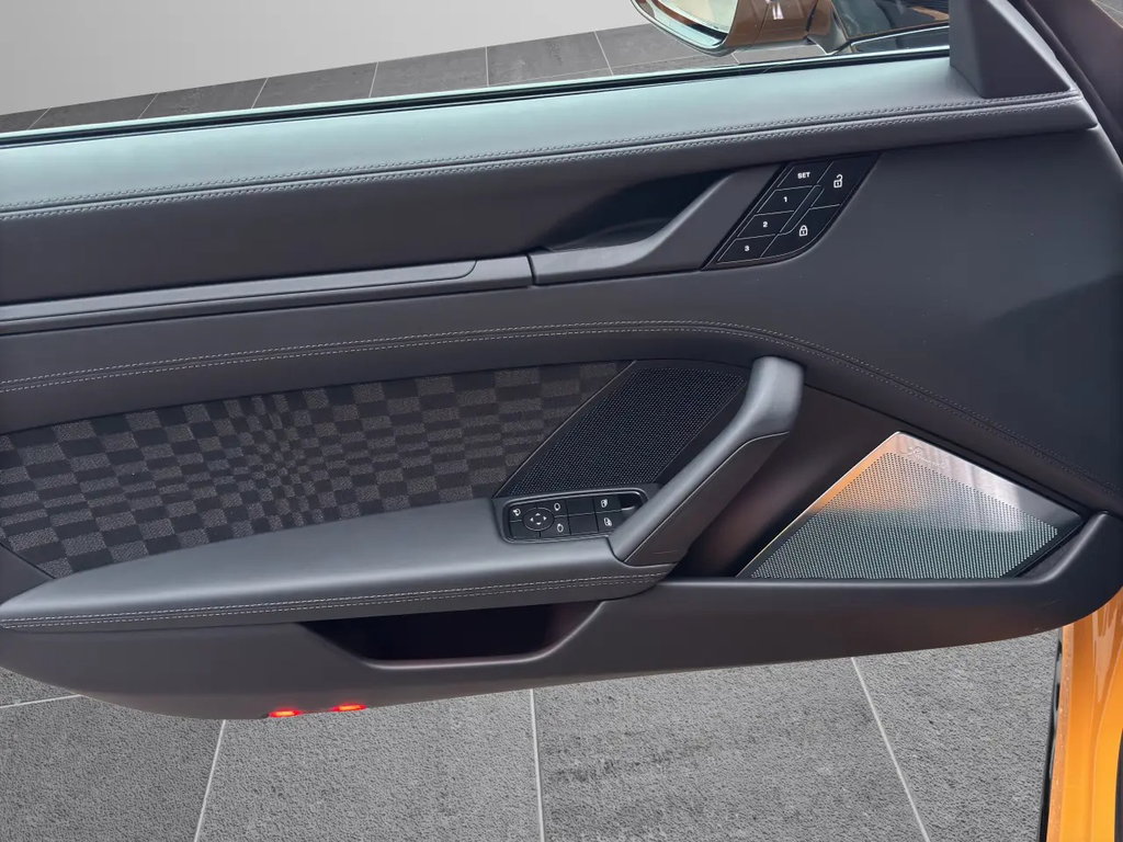 Porsche 992.2 Carrera GTS