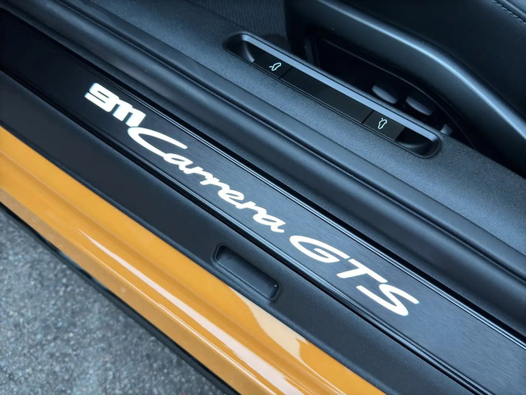Porsche 992.2 Carrera GTS