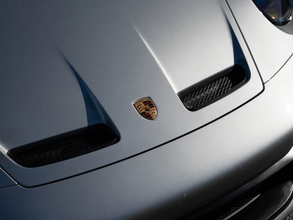 Porsche 992 GT3 Touring