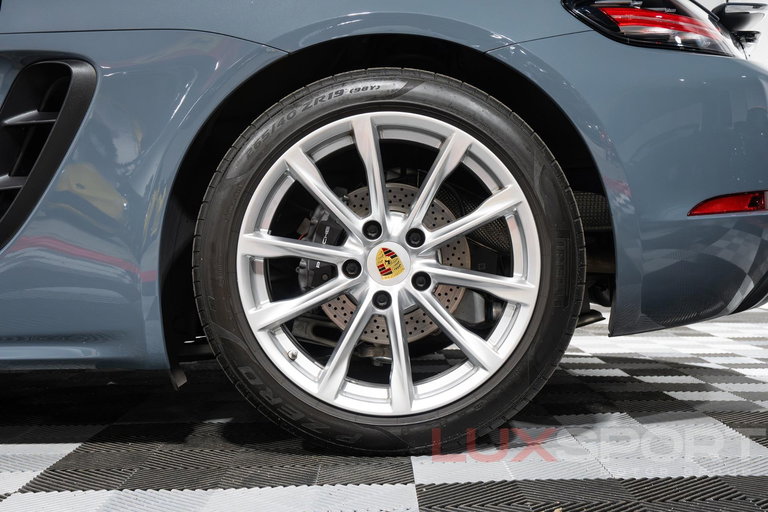 Porsche 718 Boxster
