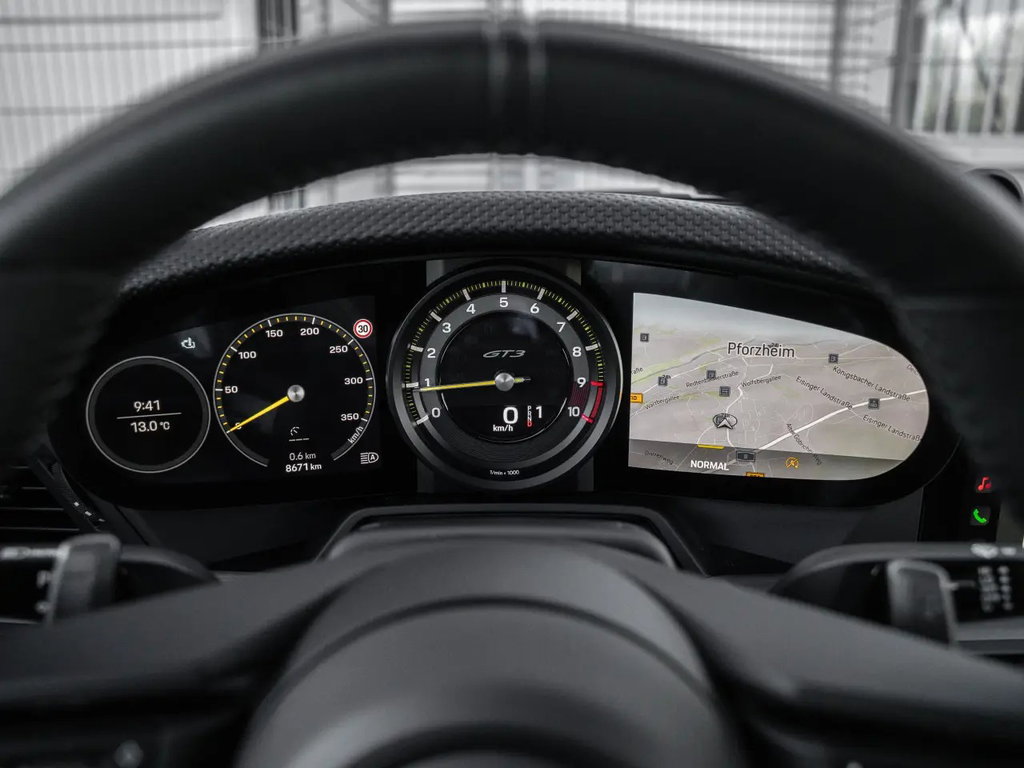 Porsche 992 GT3 Touring