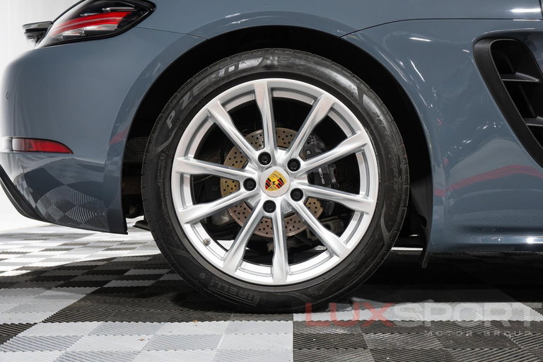 Porsche 718 Boxster