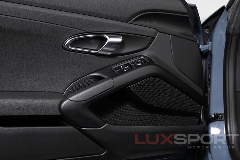 Porsche 718 Boxster