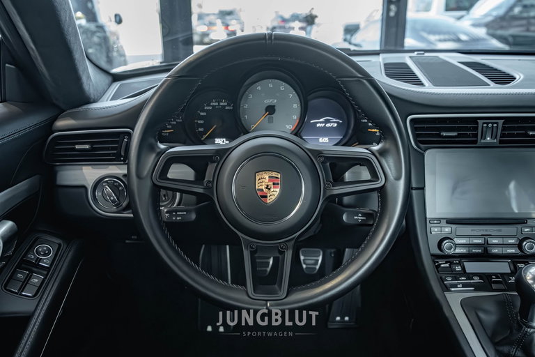 Porsche 991.2 GT3 Touring