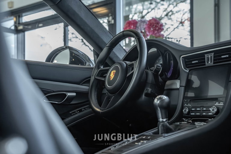Porsche 991.2 GT3 Touring