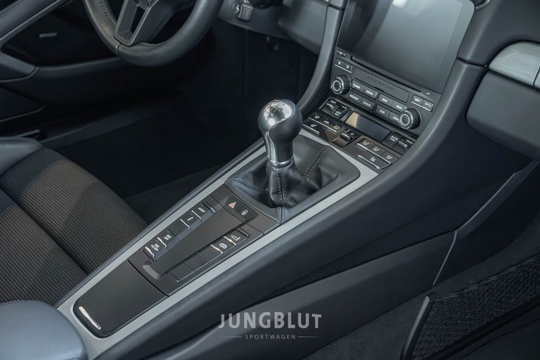 Porsche 991.2 GT3 Touring