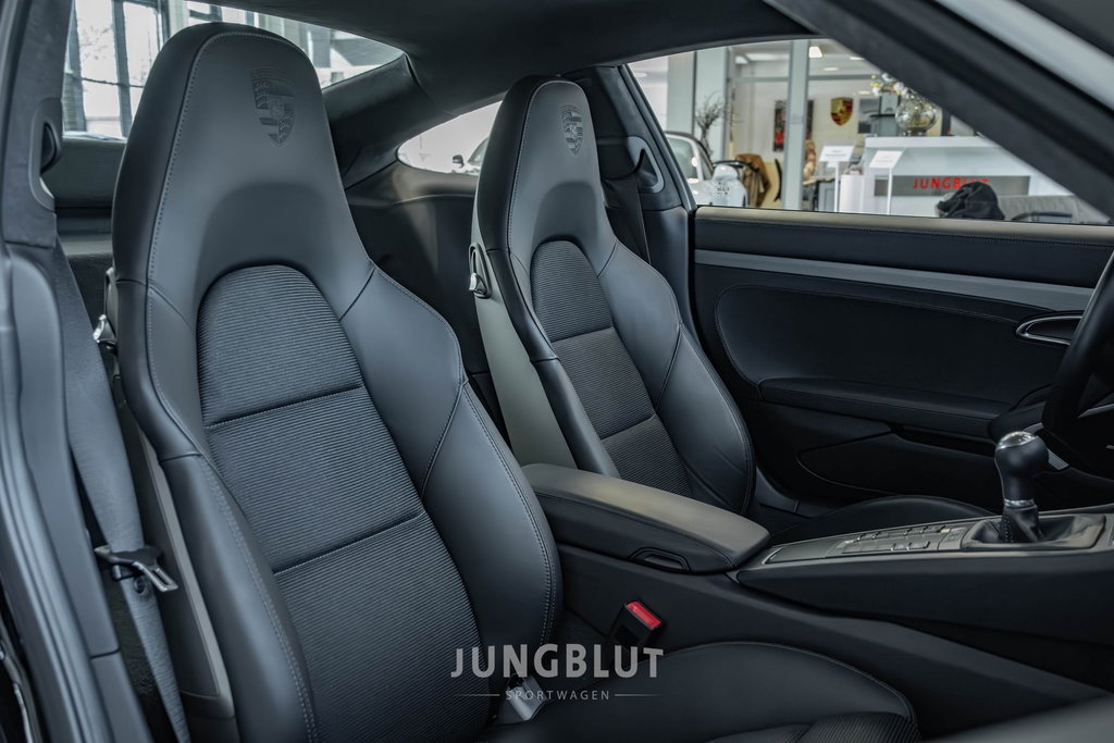 Porsche 991.2 GT3 Touring
