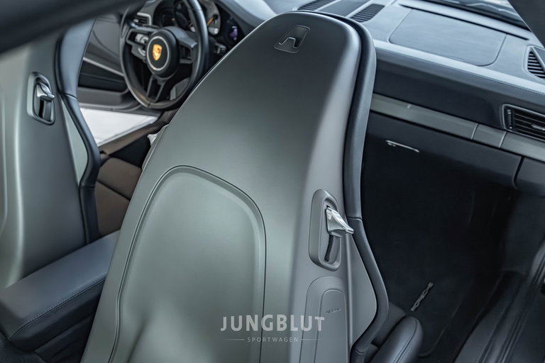 Porsche 991.2 GT3 Touring