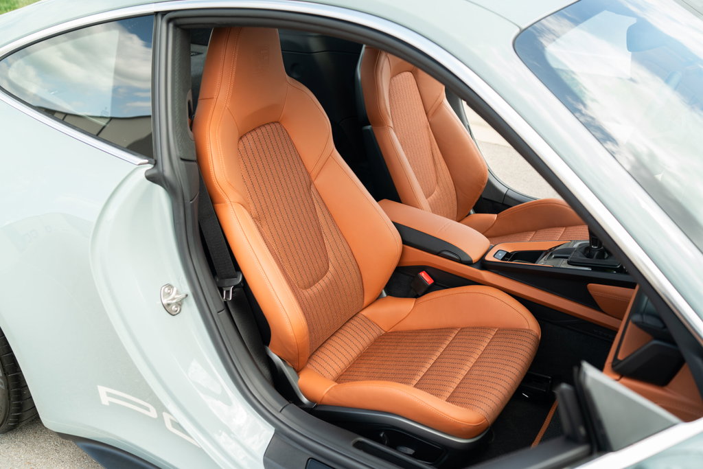 Porsche 911 S/T