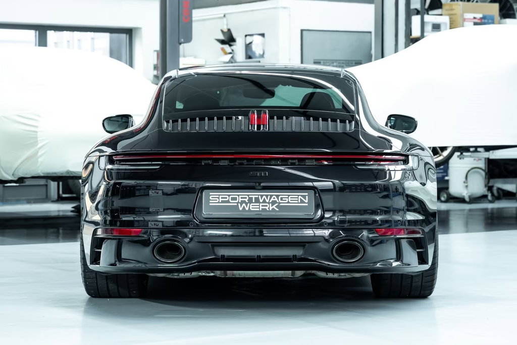 Porsche 992 Carrera
