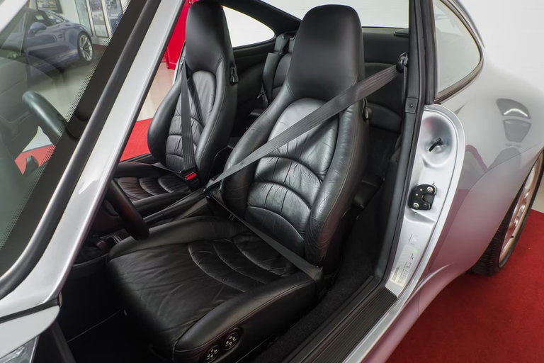 Porsche 993 Carrera 4S