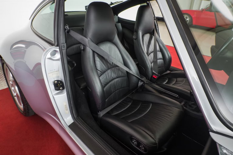 Porsche 993 Carrera 4S