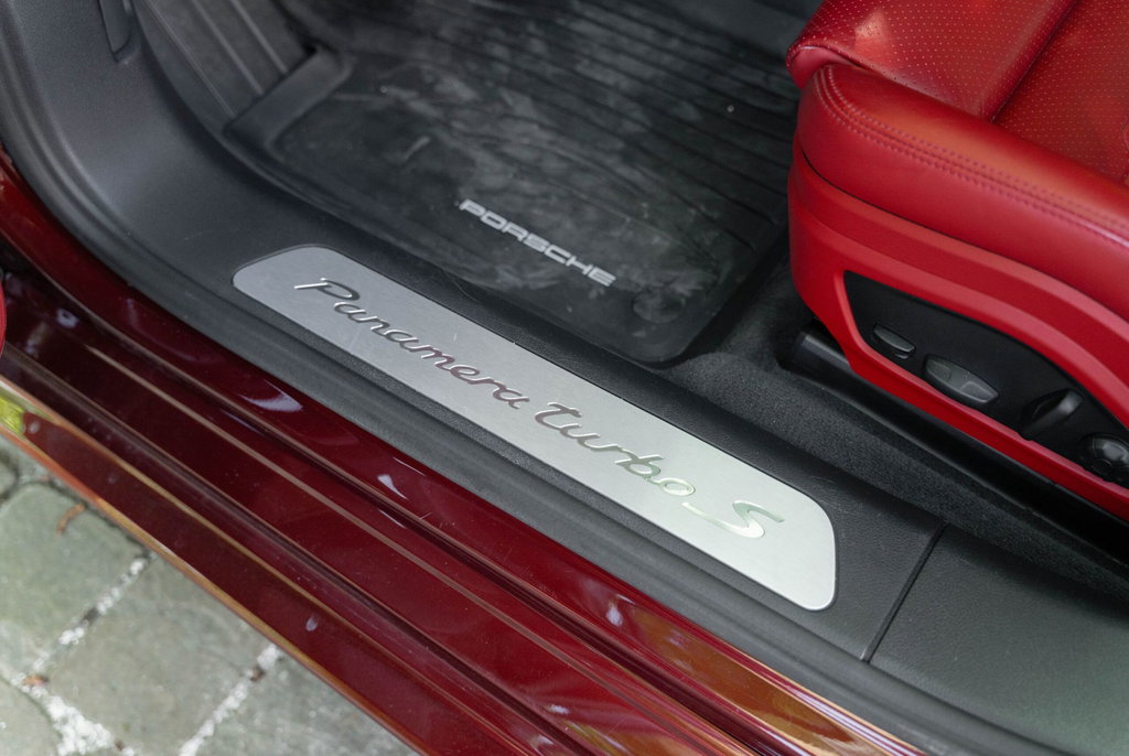 Porsche Panamera Turbo S E-Hybrid