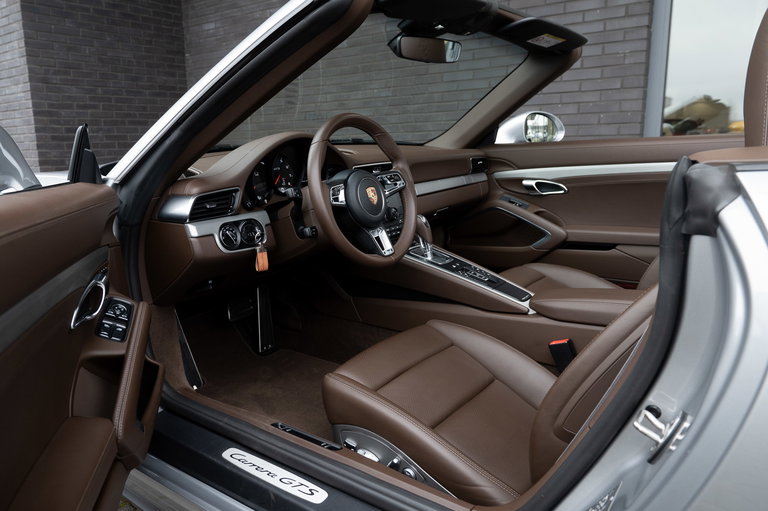 Porsche 991.2 Carrera GTS