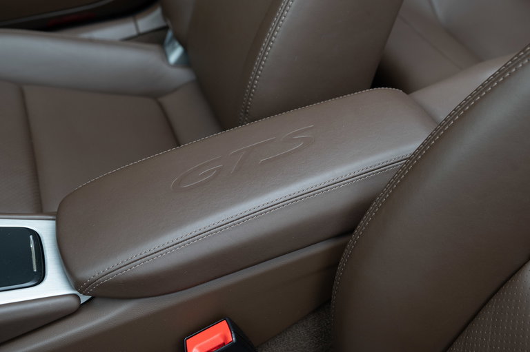 Porsche 991.2 Carrera GTS