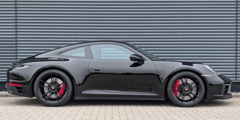 Porsche 992 Carrera GTS