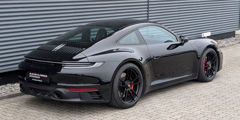 Porsche 992 Carrera GTS