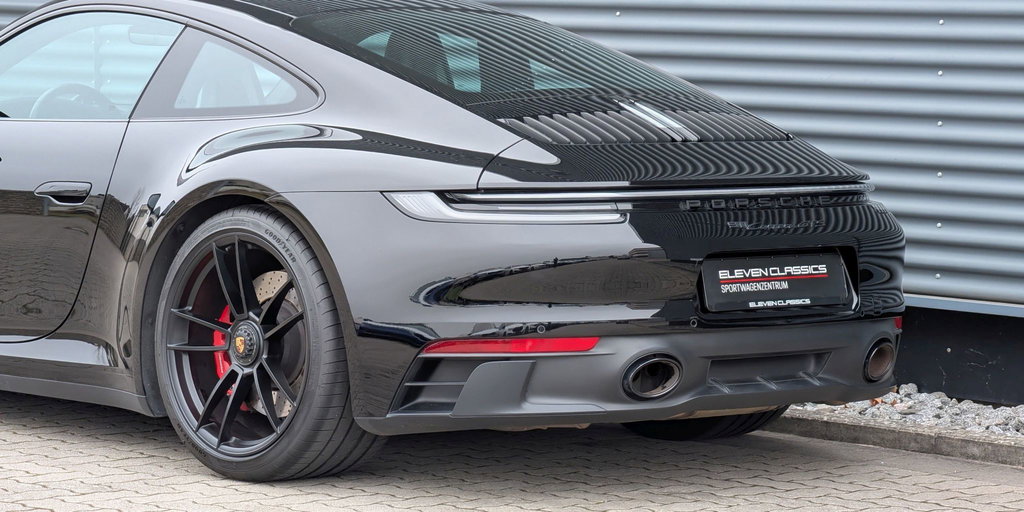 Porsche 992 Carrera GTS